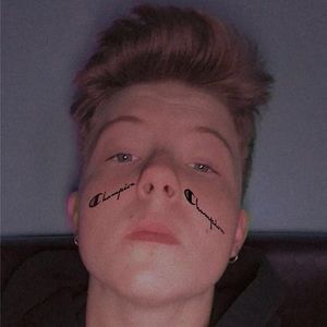 Meet your Posher, Greyson